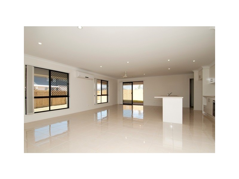 1 Melville Parade, North Lakes QLD 4509