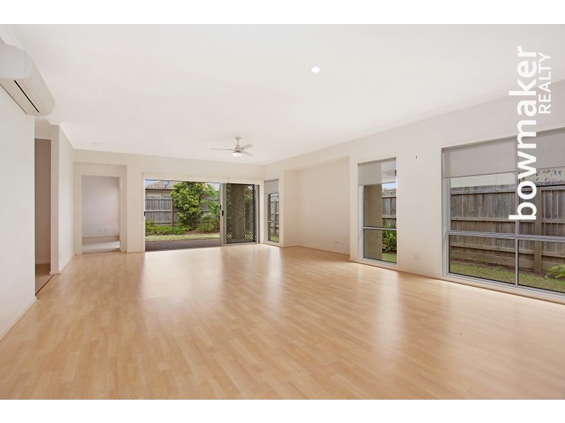 25 Friars Crescent, North Lakes QLD 4509