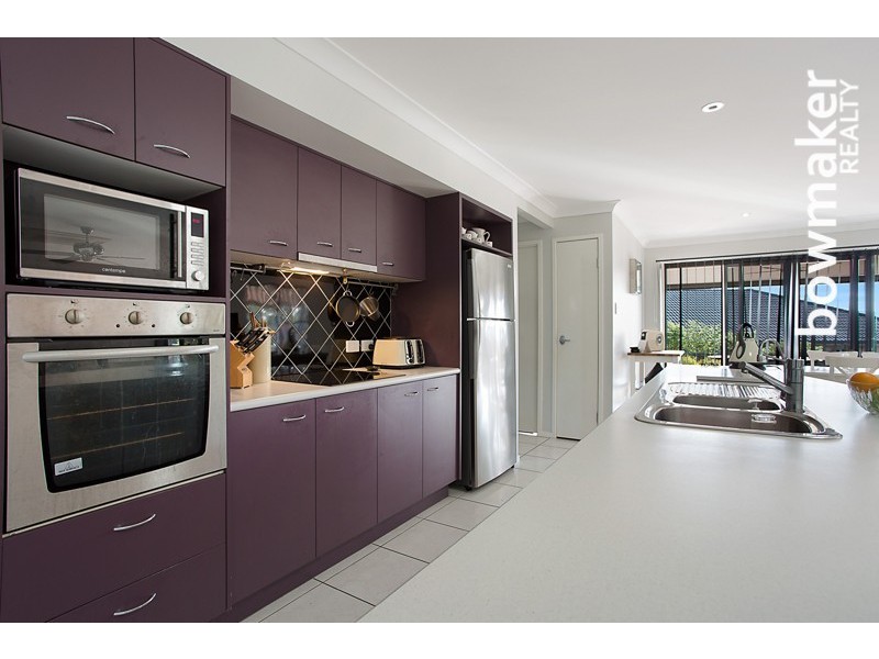 17 Webster Court, Petrie QLD 4502