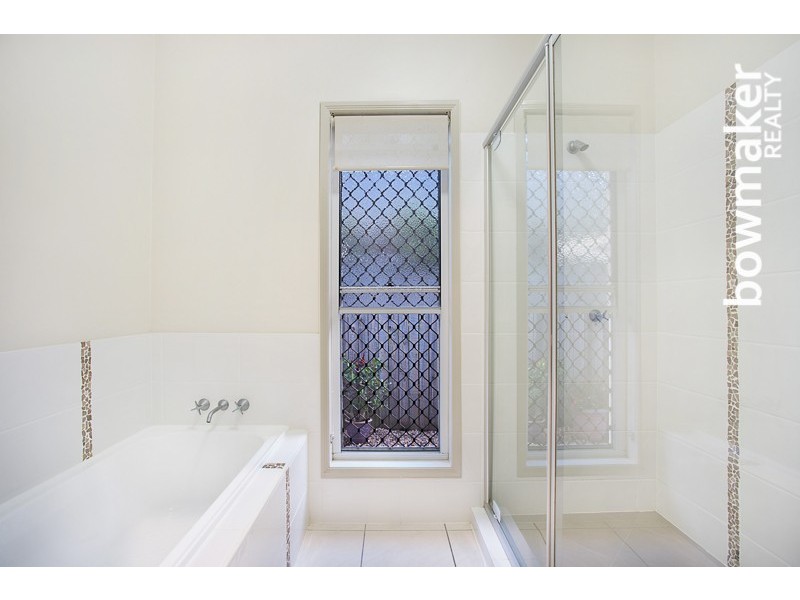 24 Pandorea Circuit, North Lakes QLD 4509
