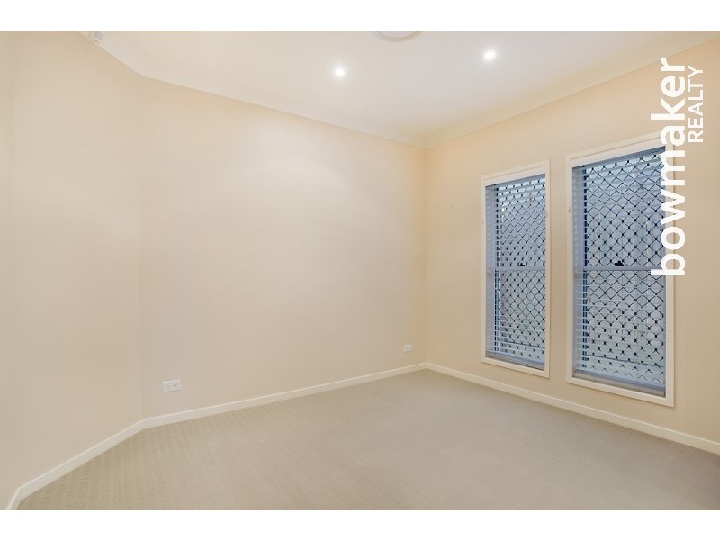 16 Elkington Circuit, North Lakes QLD 4509