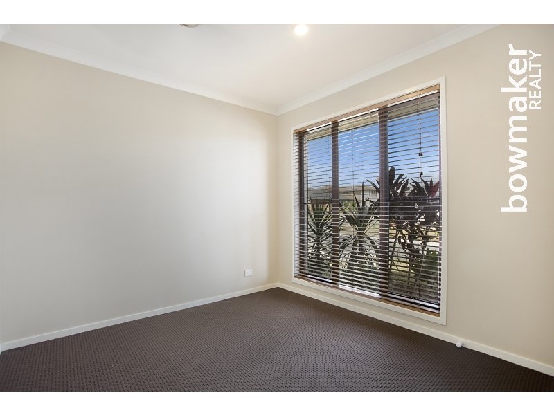 18 Nullarbor Circuit, North Lakes QLD 4509