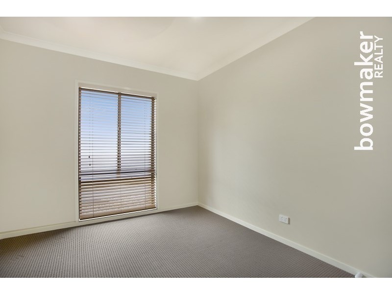 18 Nullarbor Circuit, North Lakes QLD 4509