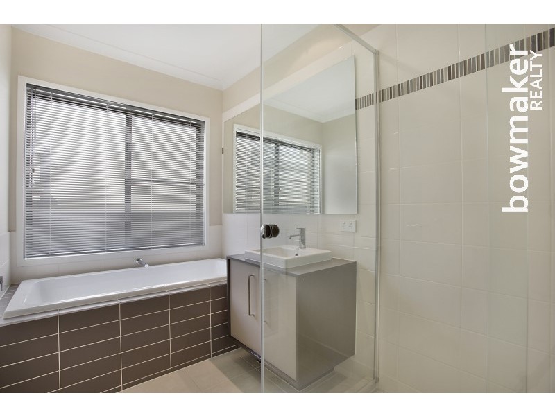 18 Nullarbor Circuit, North Lakes QLD 4509