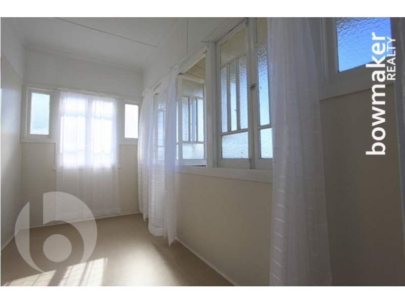 1 Esplanade, Deception Bay QLD 4508