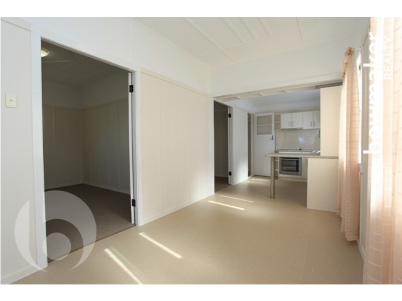 1 Esplanade, Deception Bay QLD 4508