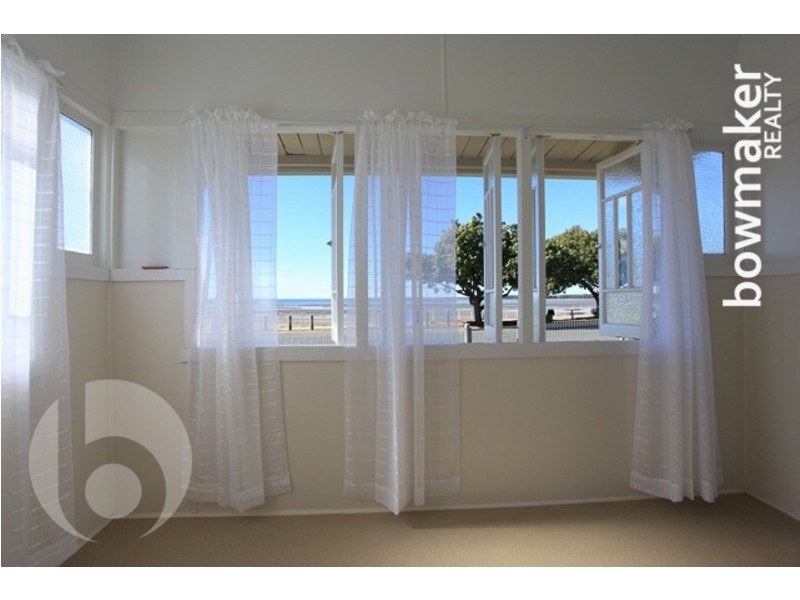 1 Esplanade, Deception Bay QLD 4508