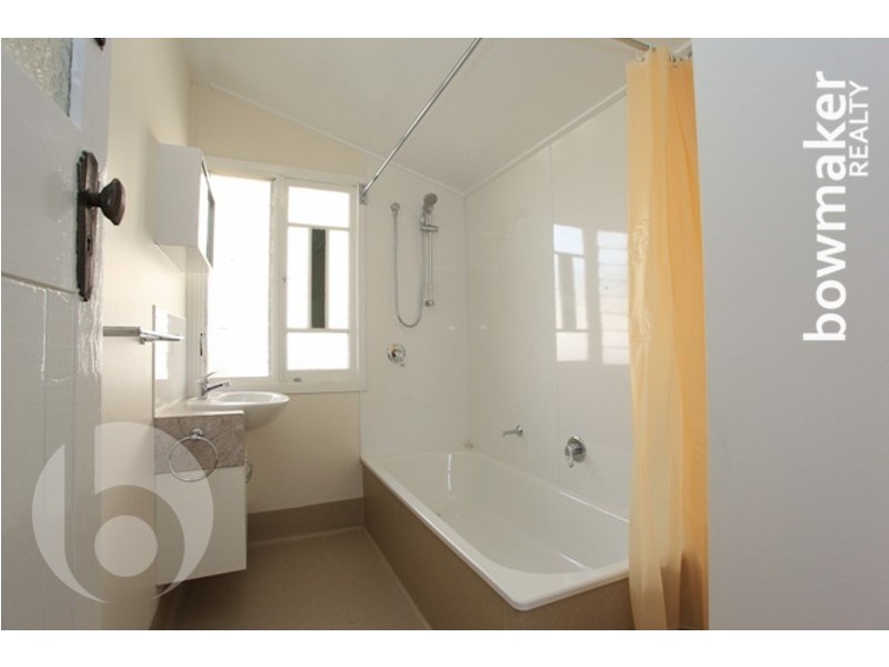 1 Esplanade, Deception Bay QLD 4508