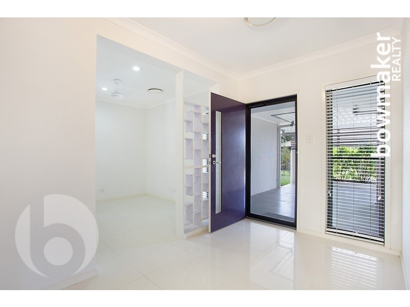 10 Freeman Street, North Lakes QLD 4509