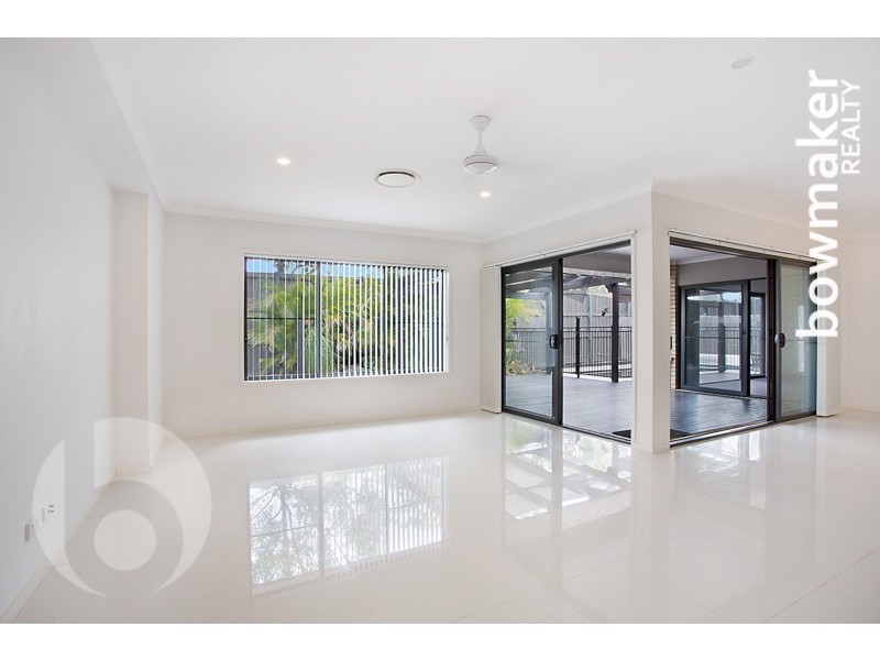 10 Freeman Street, North Lakes QLD 4509