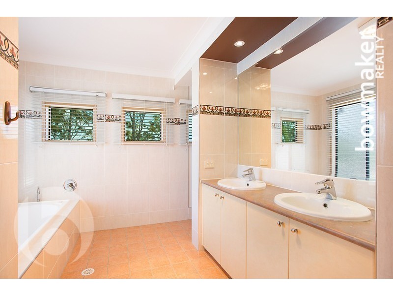 8 Byfield Street, North Lakes QLD 4509