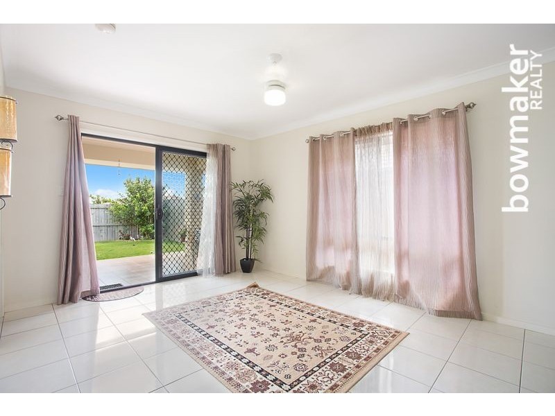 6 Williams Crescent, North Lakes QLD 4509