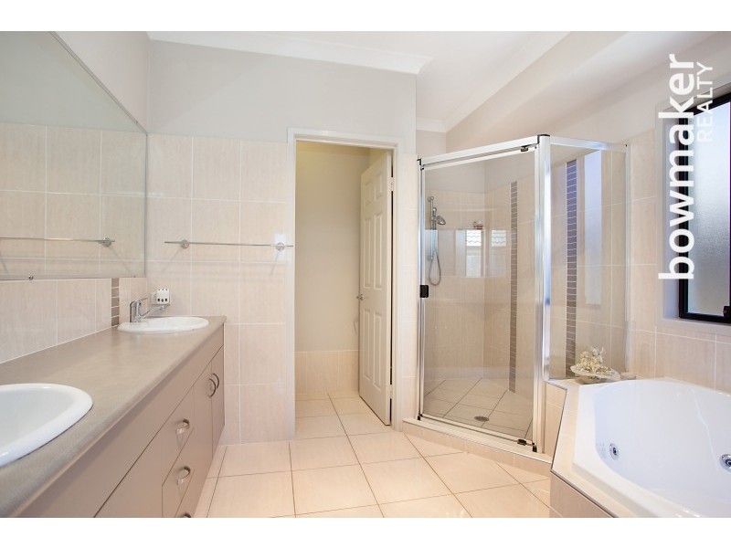 100 Possum Parade, North Lakes QLD 4509