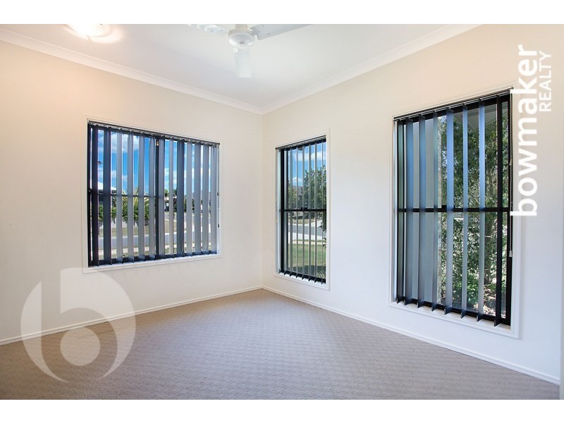 49 Nicklaus Parade, North Lakes QLD 4509