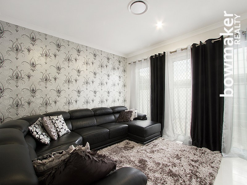 14 Cowen Terrace, North Lakes QLD 4509
