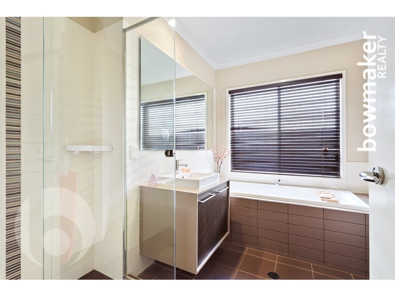 48 Denham Crescent, North Lakes QLD 4509