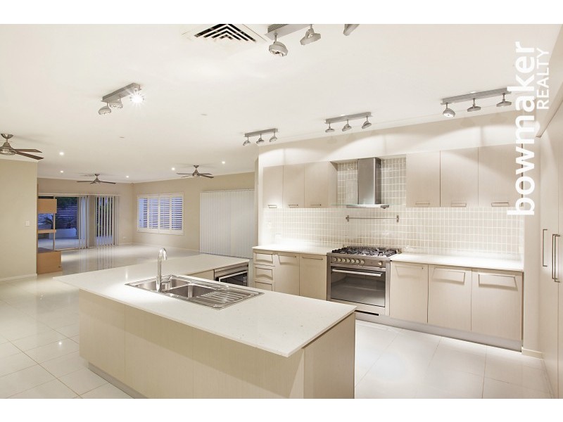 4 Satinay Parade, North Lakes QLD 4509