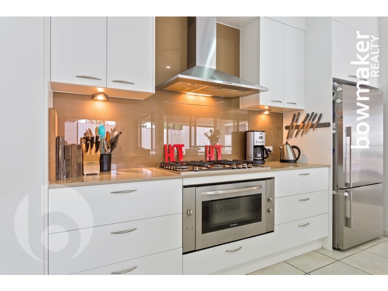 2 Nicklaus Parade, North Lakes QLD 4509