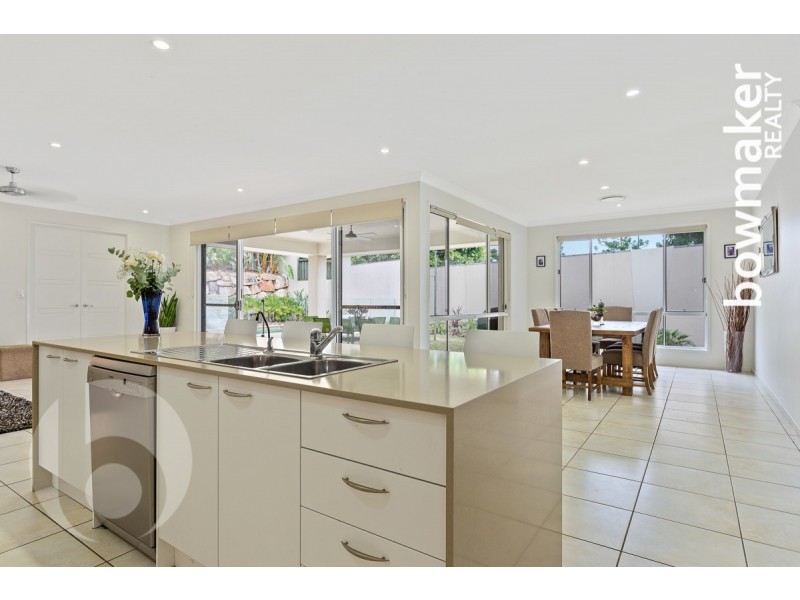 2 Nicklaus Parade, North Lakes QLD 4509