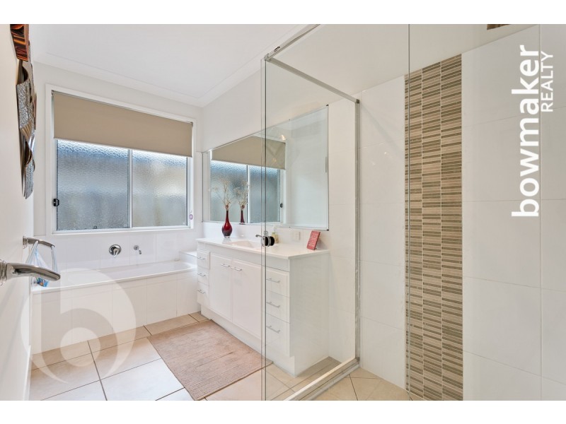 2 Nicklaus Parade, North Lakes QLD 4509