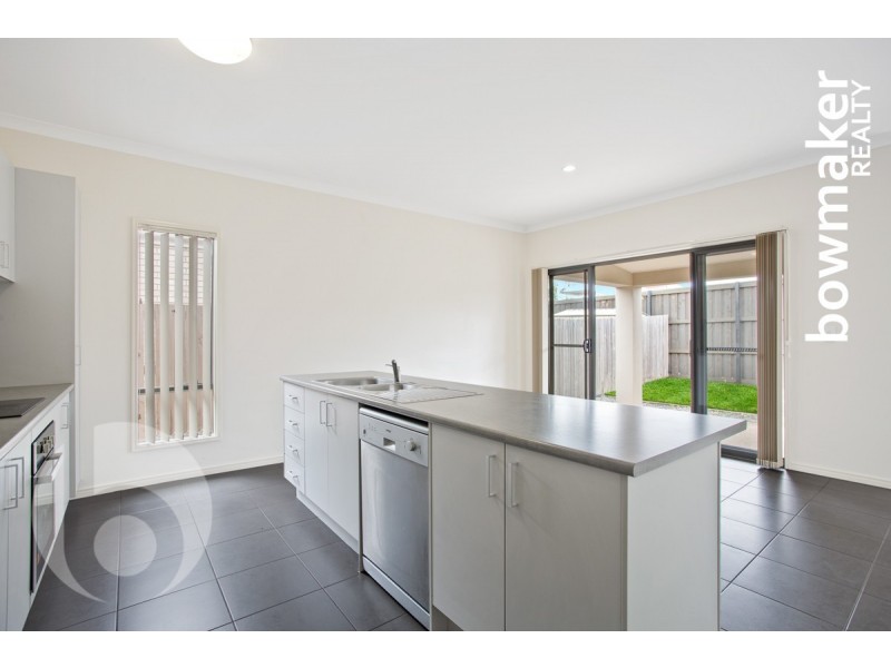 16 Freeman Street, North Lakes QLD 4509