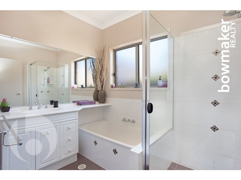 16 Cottonwood Circuit, North Lakes QLD 4509
