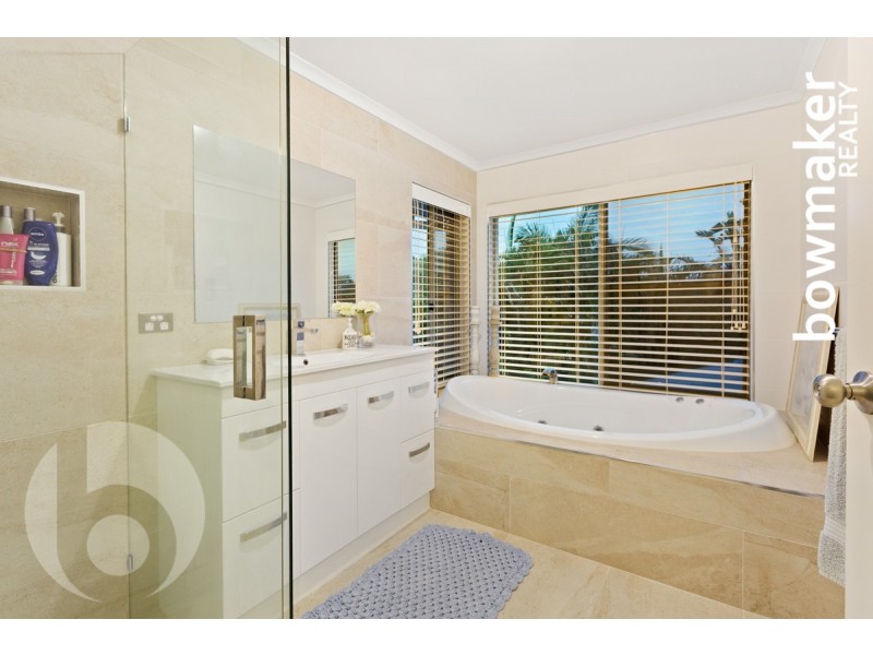 42 Alexandra Avenue, North Lakes QLD 4509