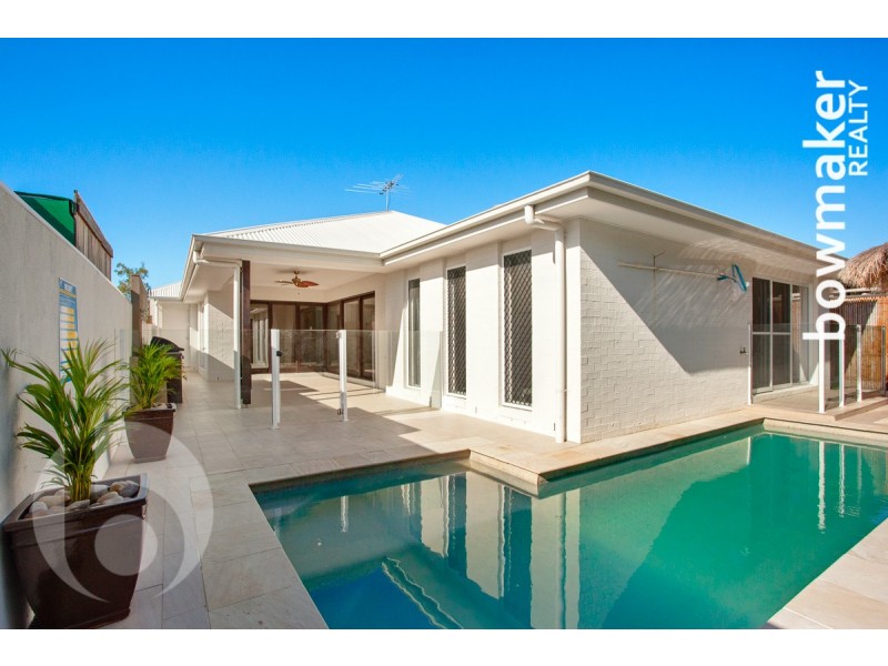 14 Cowen Terrace, North Lakes QLD 4509