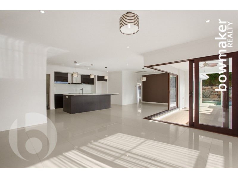 14 Cowen Terrace, North Lakes QLD 4509