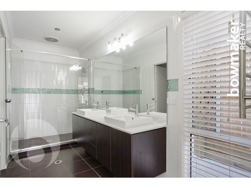 14 Cowen Terrace, North Lakes QLD 4509