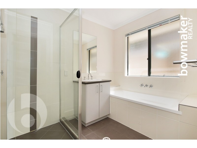 10 Dunes Crescent, North Lakes QLD 4509