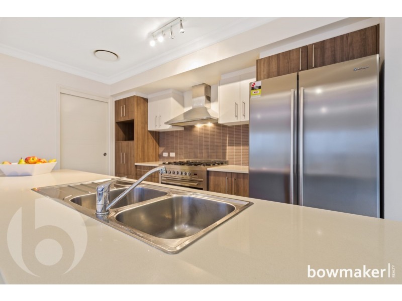 42 Nicklaus Parade, North Lakes QLD 4509