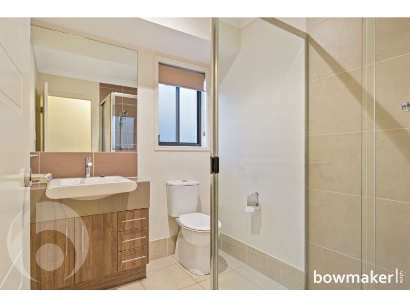 42 Nicklaus Parade, North Lakes QLD 4509