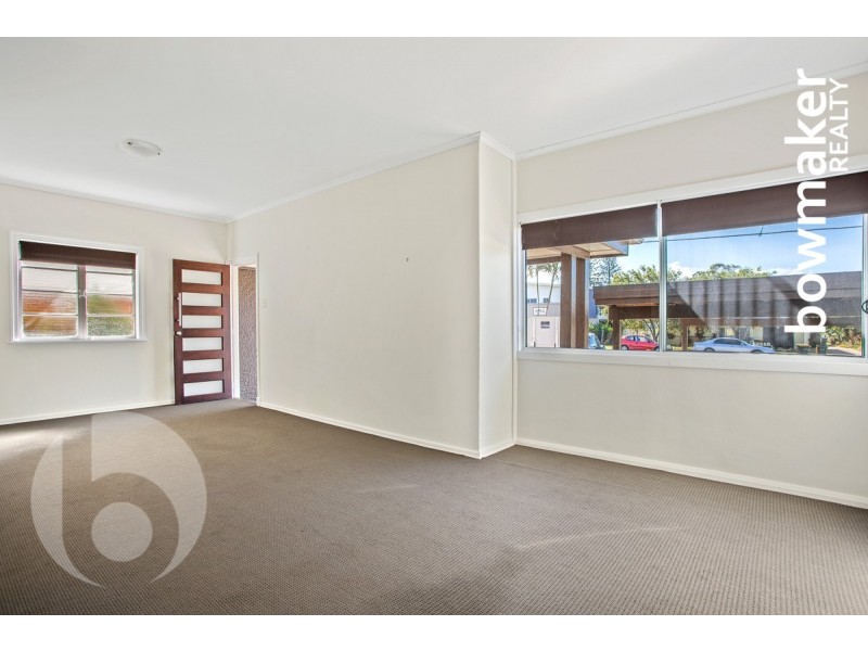 15 Griffith Road, Scarborough QLD 4020