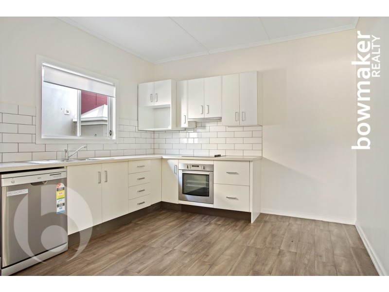 15 Griffith Road, Scarborough QLD 4020