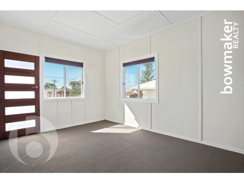15 Griffith Road, Scarborough QLD 4020