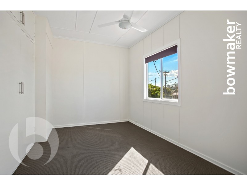 15 Griffith Road, Scarborough QLD 4020