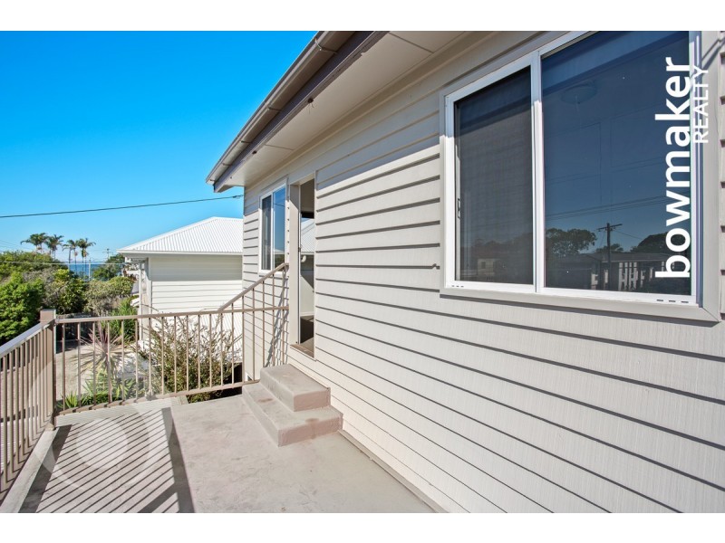 15 Griffith Road, Scarborough QLD 4020