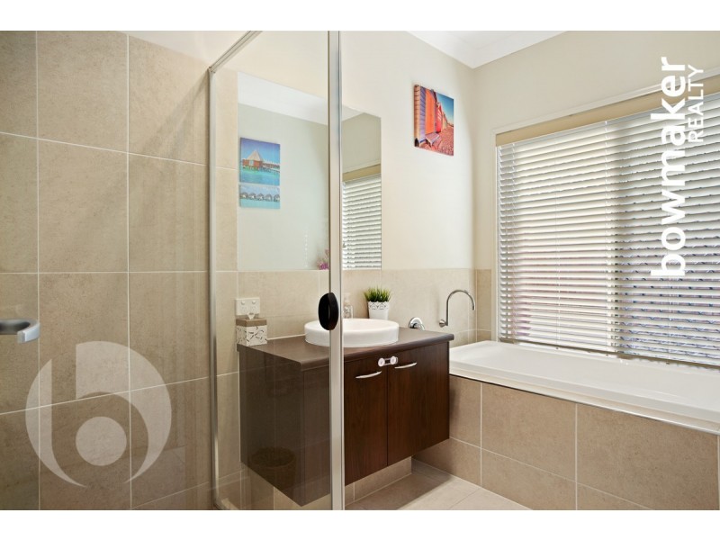 6 Moonie Crescent, North Lakes QLD 4509