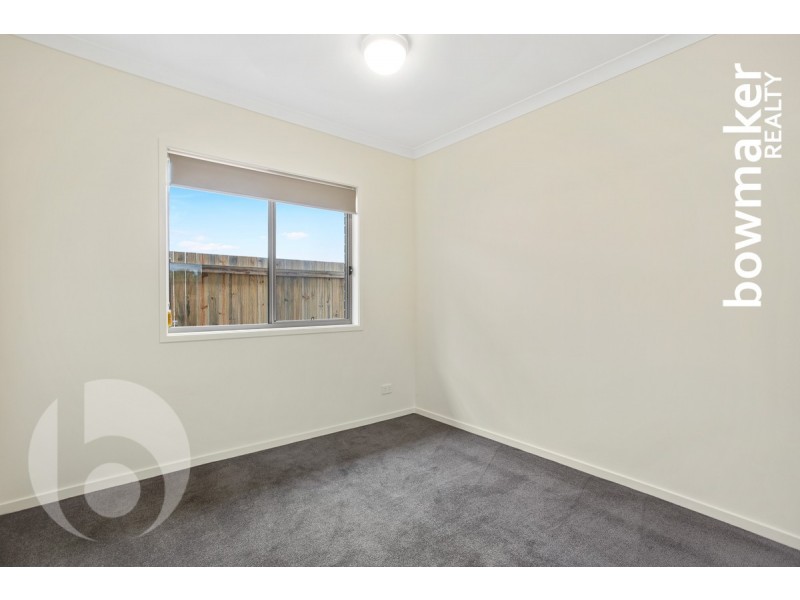 83 Ravensbourne Crescent, North Lakes QLD 4509