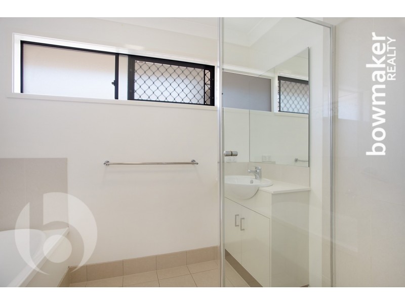 16 Kingdom Circuit, North Lakes QLD 4509