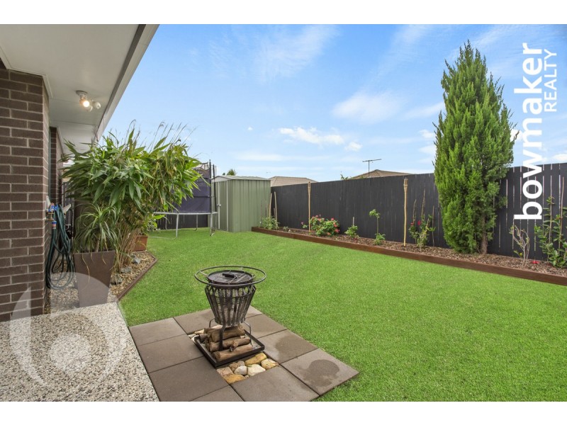 13 Chrysler Parade, North Lakes QLD 4509