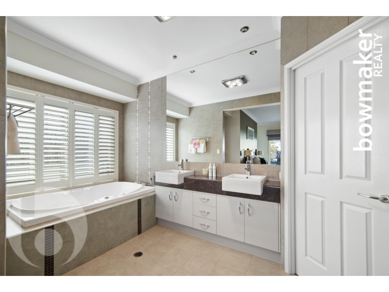 7 Twin Lakes Drive, Murrumba Downs QLD 4503