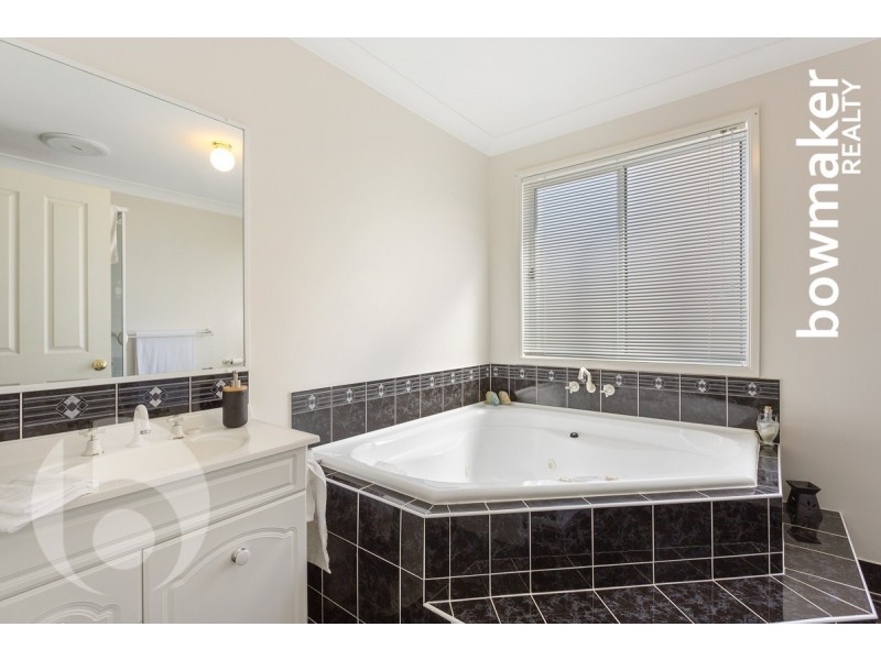 27 Page Street, North Lakes QLD 4509