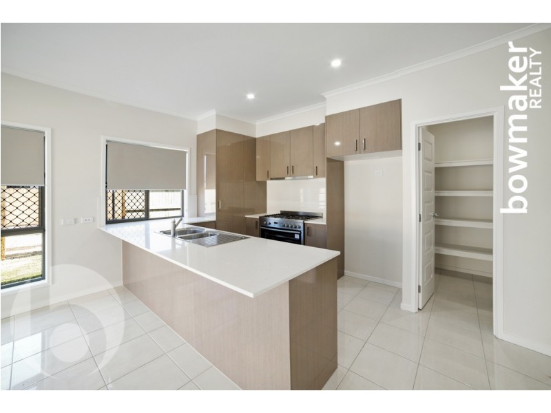 33 Oxbow Crescent, Lawnton QLD 4501