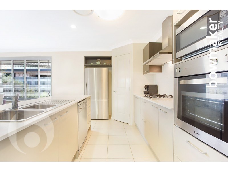 13 Sorrento Street, North Lakes QLD 4509