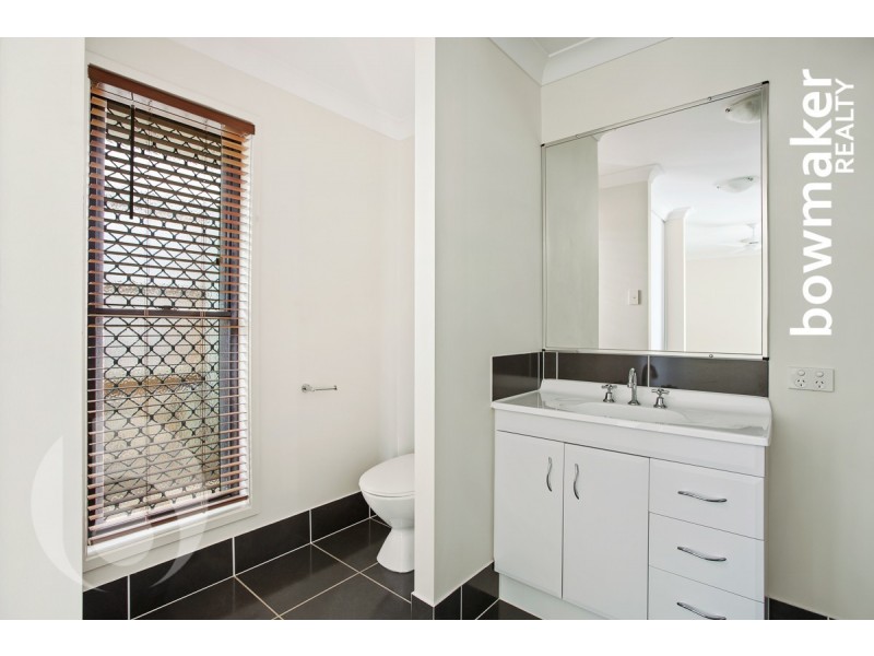 7 Madison Avenue, North Lakes QLD 4509