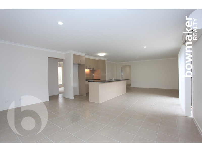 60 Mackintosh Drive, North Lakes QLD 4509