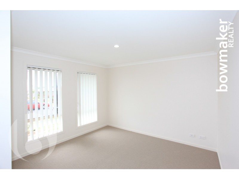 60 Mackintosh Drive, North Lakes QLD 4509