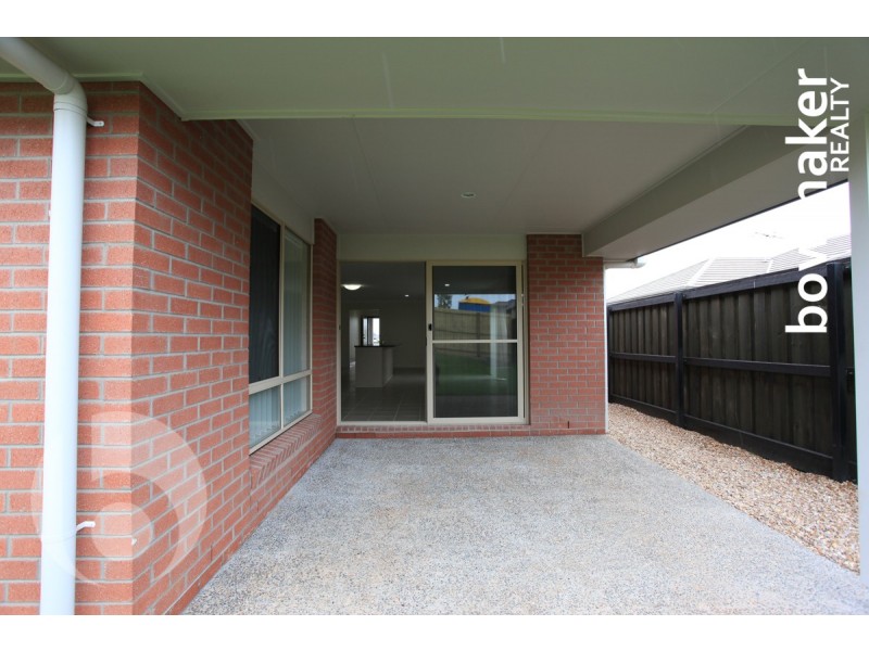 60 Mackintosh Drive, North Lakes QLD 4509